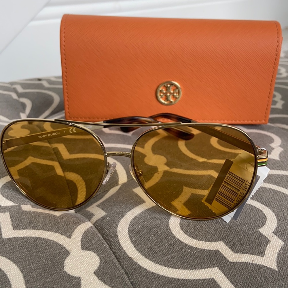 NWT Tory Burch 59mm Pilot Sunglasses